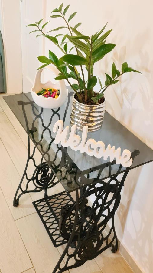 Apartment Sara Poljud 스플리트 외부 사진