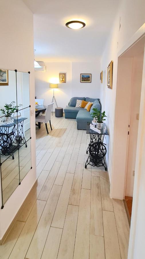 Apartment Sara Poljud 스플리트 외부 사진